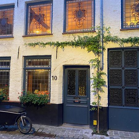 Huyze Peerdenbrugghe Bed & Breakfast Bruges Exterior photo